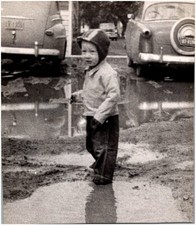 Triste bambino ragazzo in