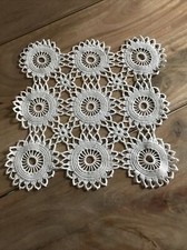 Centrino Fatto Di Pizzo Ad