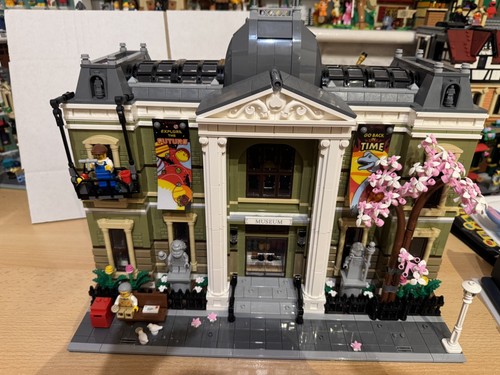 Lego icons 10326 set - #10326, museo
