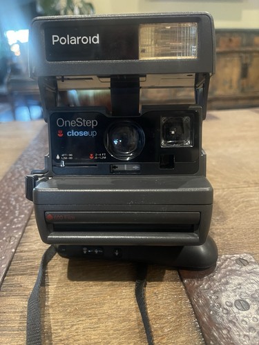 Polaroid onestep close - polaroid,