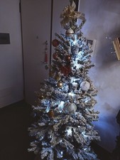 Albero di Natale innevato con neve artificiale altezza 1,80 m