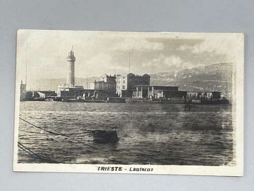 Trieste lanterna rive vecchia - trieste,