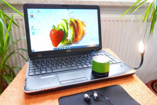 Fujitsu a512 pollici hd l - 15,