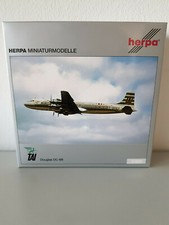 1:200 Herpa Wings 554015 TAI