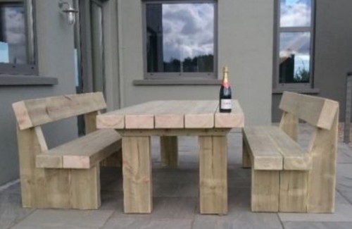 Tavolo panche esterno con - panche,