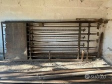 cancello antico in ferro battuto