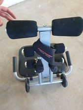 - attrezzo per pancia e addominali