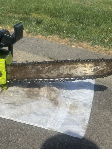 Pair poulan chainsaws - of,