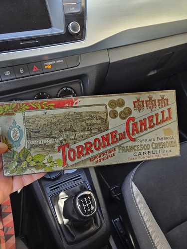 Scatta latta torrone di - di,