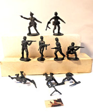 9 Soldatini Toy Soldiers