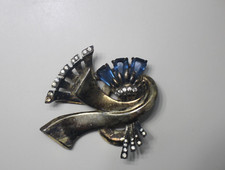 Meravigliosa spilla R DEROSA