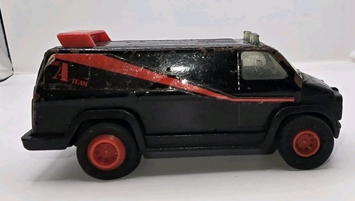 The team van pullback go - &,