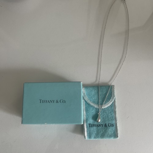Collana con ciondolo goccia - collana,