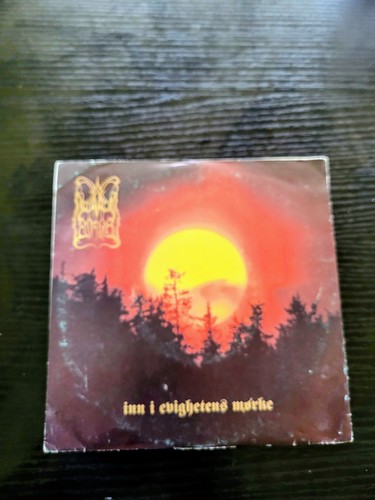 Dimmu borgir inn i - borgir,