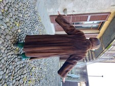 pelliccia visone, taglio sportivo con 2 spacchi laterali . Lunga , molto calda .