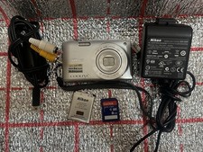 Nikon Coolpix S3300 16MP SLIM