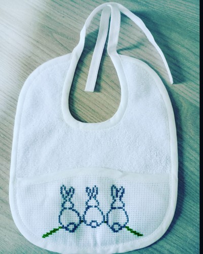 Bavetta baby ricamata mano - a,