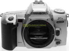 Minolta Dynax 404si Silver (Maxxum STSI) Quartz Date, reflex a pellicola. 
