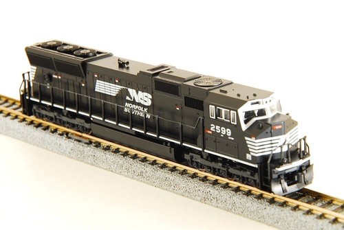 Kato scale 176 7502 - n-scale, emd