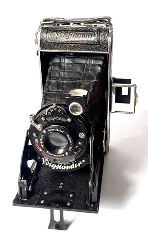 Voigtlander 9 anastigmat - x,