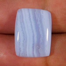 8,85 ct. Cuscino cabochon