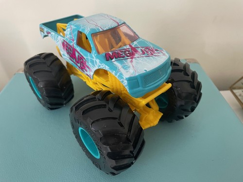 Hot wheels mega jolt - 7,5",