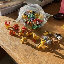 Lot of 18 -  Pokémon Mini