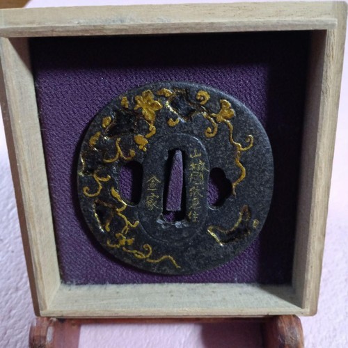Kane tsuba nero - nero, con