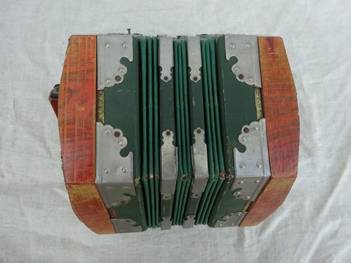 Vecchia concertina