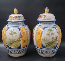 Coppia Di Vasi In Ceramica Policroma. Manifattura Deruta, XX Secolo