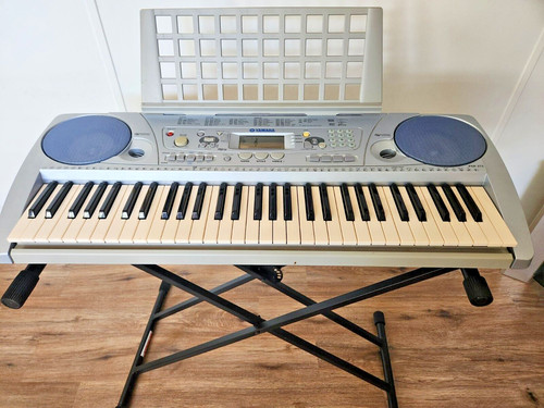 Yamaha psr 273 keyboard - ,