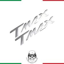 ?? 2 ADESIVI MOTO IN RESINA 3D SCRITTA YAMAHA TMAX  T MAX 500 530 560 argento