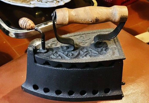 Molto antico ferro stiro - stiro, in