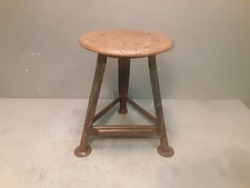 Vecchio Sgabello Industriale In Ferro Modello Rowac