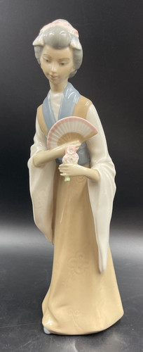 Statua statuetta figura
