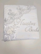 Elegant White Nuestra Boda