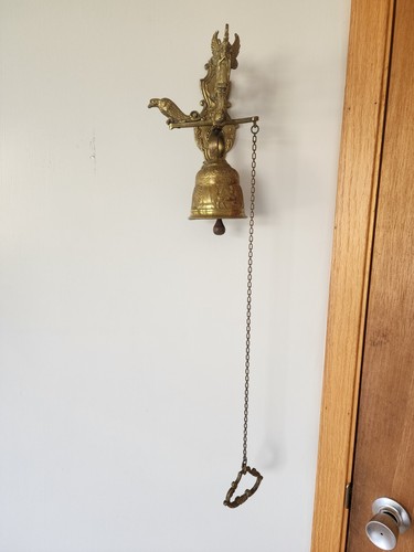 Campana parete monastero - da,