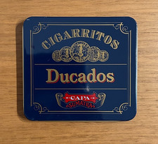 Scatola in latta vuota