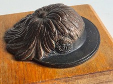 Vecchio fermacarte in bronzo a forma di cappello da Bersagliere - Moretto