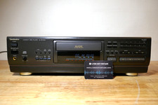LECTEUR COMPACT DISC PLAYER