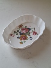 Anello inglese Bone China