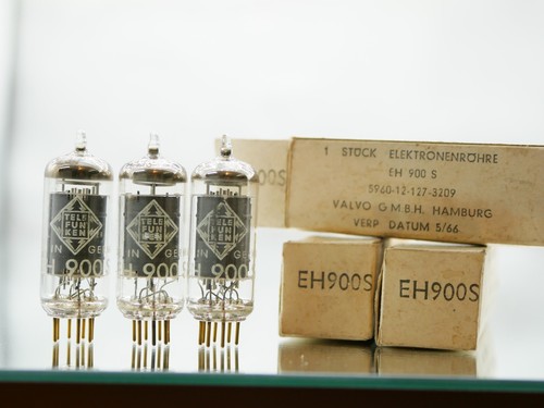 Eh900 spilla oro - 3x,