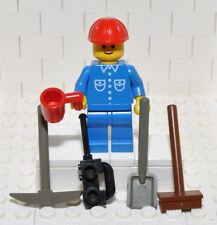 Lego Town but011 operaio edile stradale elmetto attrezzi piccone pala scopa