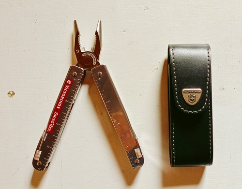 Victorinox swiss tool - swiss,