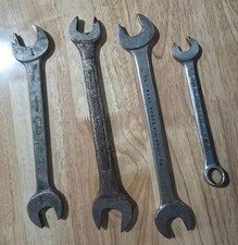 Lotto di otto chiavi varie