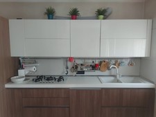 Cucina Scavolini angolare completa di elettrodomestici più penisola