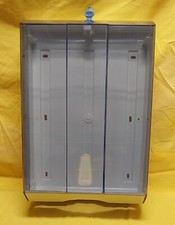 Distributore dispenser asciugamani in carta piegati a C, Z e V o intercalati.