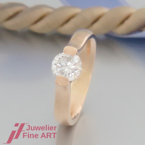 Anello solitario con - , 1