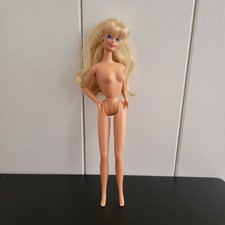 Bionda anni 90 - Ginocchia