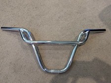 MANUBRIO BICI CROMATO PRETZEL